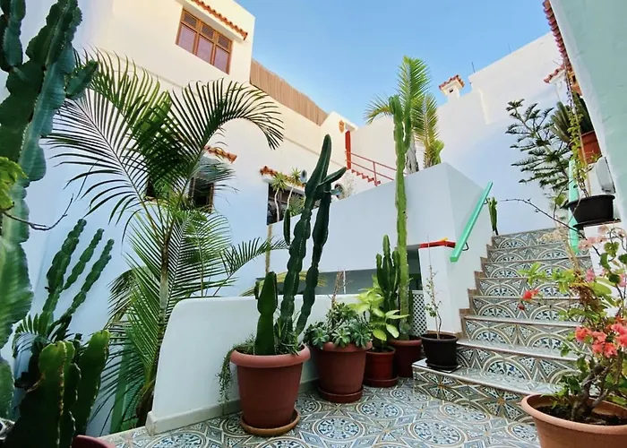 Castillo Leon * Agaete (Gran Canaria)