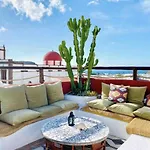 Castillo Leon Villa *